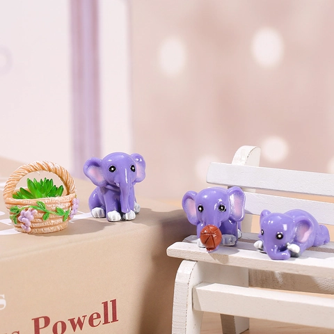 Miniatura de Resina Elefante Púrpura Ornamento Lindo Animal de Dibujos Animados Figurita Cesta de Flores Para Micro Paisaje DIY