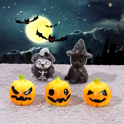 Halloween Micro Landscape Resin Ornaments Witch Pumpkin Black Cat Pug Dog Figurines DIY Crystal Ball Accessories Desktop Decor