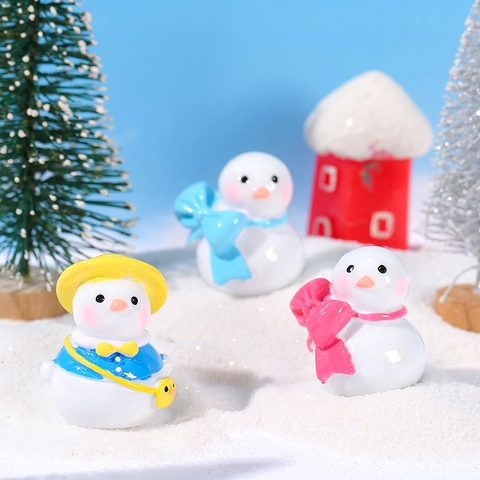 Resin Christmas Snowman Miniature Figurines Micro Landscape Ornaments Cute Snowman With Hat And Bow For Winter Holiday Home Decor DIY Fairy Garden Accessory