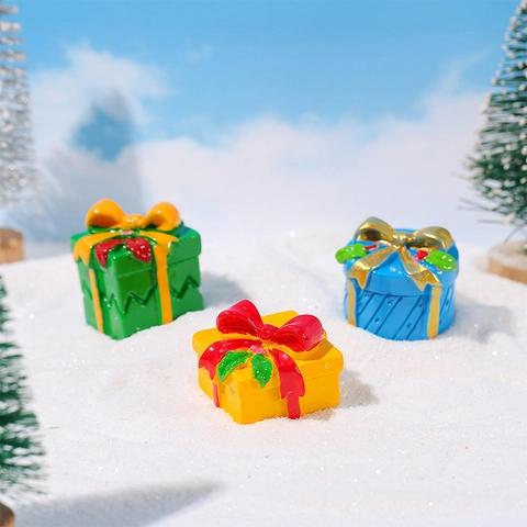 Christmas Miniature Resin Gift Box Ornaments Colorful DIY Micro Landscape Decoration Xmas Bow Case Dollhouse Figurines