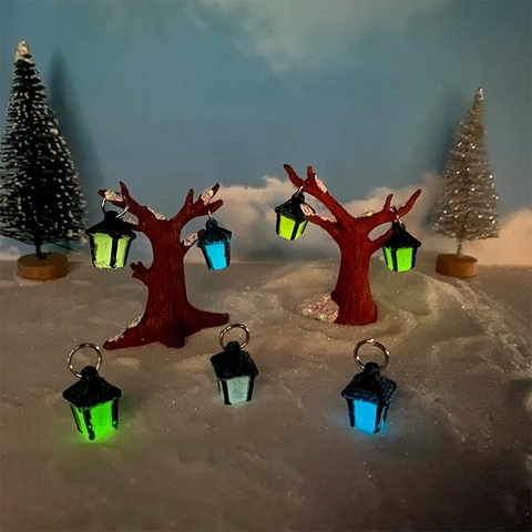 Ornements Miniatures de Noël Lumineux Résine Brille dans le Noir Décoration de Micro Paysage Petite Lanterne Arbre DIY Accessoire