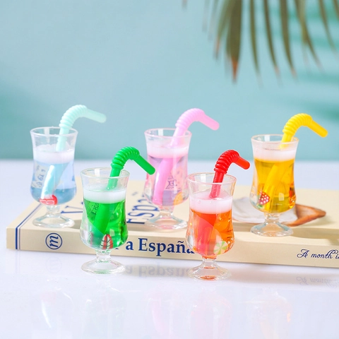 Miniatura Simulazione Succo di Frutta Tazza di Tè al Latte Modello Resina Bevanda Ornamenti Con Cannuccia per Casa delle Bambole DIY