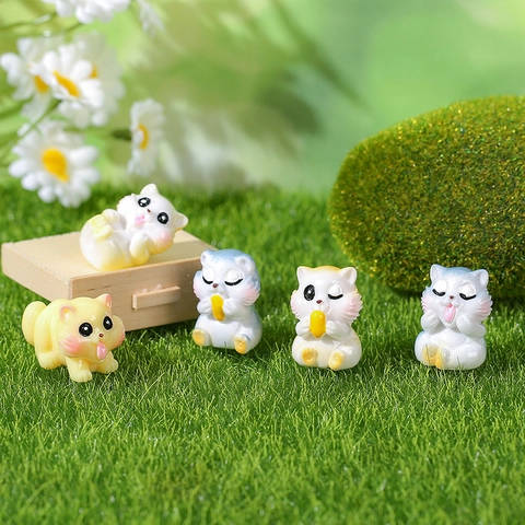 Mini Resin Animal Figurines Cute Cat Squirrel Statues Miniature Landscape Decor For DIY Terrarium Fairy Garden Desktop Car Ornaments Gift