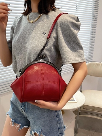 Sac Coquille en Cuir PU Rétro pour Femmes Sac Bandoulière Vintage Chaîne Fermoir à Clip Motif de Surpiqûres en Croix