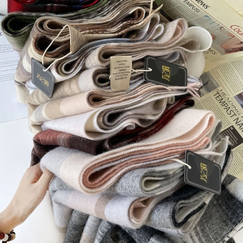100% Australian Wool Plaid Scarf For Women Winter Warm Check Shawl Wrap With Tassels Versatile Soft Neck Scarf