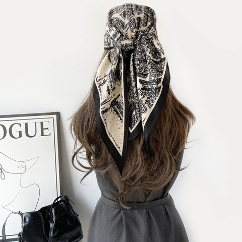 Sciarpa Triangolare da Donna con Stampa Mappa Vintage Francese in Raso Spina di Pesce Bandana Foulard per Vacanze e Spiaggia