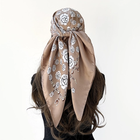 Foulard Quadrato in Satin Elegante da Donna Stile Francese Retro Rose Pois Stampa Floreale Grande Sciarpa Effetto Seta
