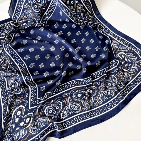 Women Vintage Paisley Print Satin Square Scarf Retro Bohemian Neck Scarf Lightweight Headscarf Versatile Fashion Accessory