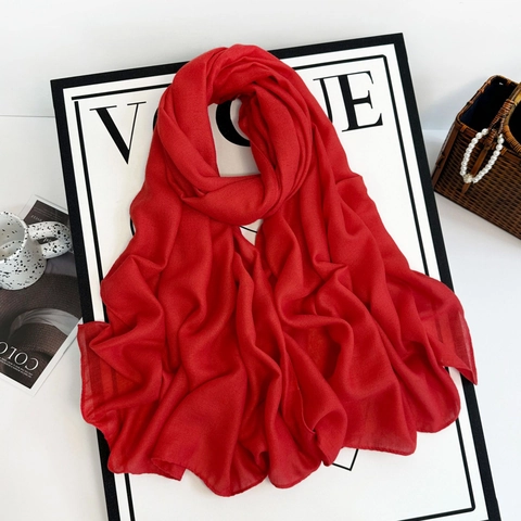 Women Elegant Solid Color Imitation Cotton Linen Scarf Long Chiffon Shawl Artificial Pearl Decoration Lightweight Wrap Scarf Fashion Accessory
