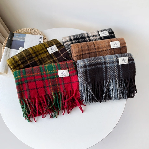 Écharpe Plaid Classique d'Hiver pour Femmes Avec Glands Frangés Fil Bouclé Châle Chaud Épais pour Noël Fête Décontracté Quotidien
