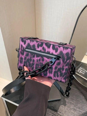 Women Retro Leopard Print Pillow Bag Large Capacity Shoulder Bag Y2K Trendy Crossbody Box Bag With Chunky Chain Strap PU Leather