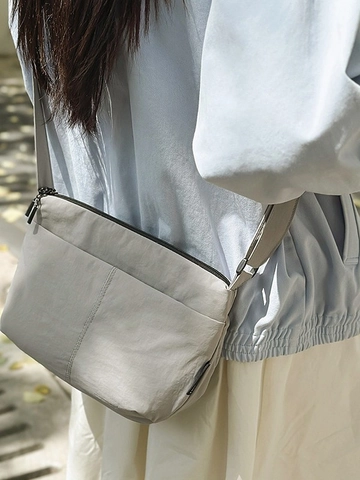 Borsa a Tracolla in Nylon Minimalista da Donna Borsa a Spalla Impermeabile Leggera Borsa Messenger Casual da Viaggio Tinta Unita