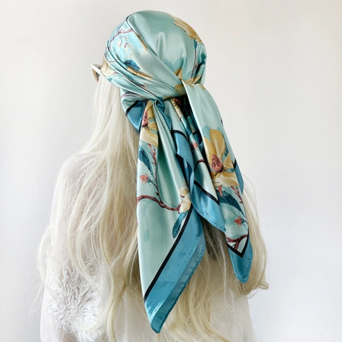 Foulard Quadrato in Raso Vintage Stampa Floreale Magnolia Elegante Copricapo da Donna Grande Scialle Accessori Moda Regalo Donna