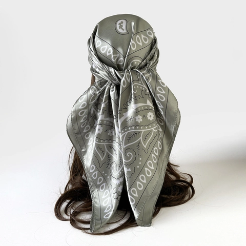 Carré de Soie Satiné Imprimé Paisley Vintage pour Femme Bandana Soyeux Minimaliste pour Accessoire Cheveux Quotidien