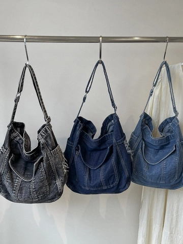 Women's Large Capacity Denim Shoulder Bag Washed Retro Hobo Crossbody Bag With Frayed Edges And Adjustable Strap Casual