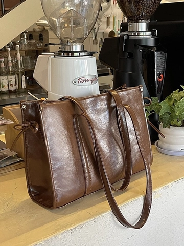Damen Vintage Glänzende PU Leder Tote Bag Große Kapazität Quadratische Umhängetasche Schleife Minimalistische Pendler Handtasche