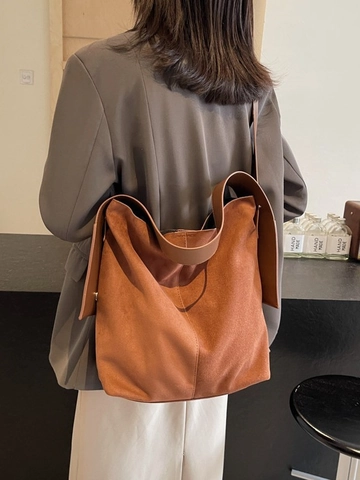 Vintage Suede Large Capacity Tote Bag For Women Minimalist Slouchy Bucket Shoulder Bag With Wide Strap Daily Commute Bag