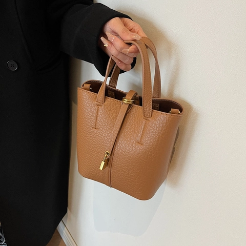 Women Retro Minimalist Pebble Grain PU Leather Bucket Bag With Gold Padlock Solid Color Shoulder Crossbody Handbag