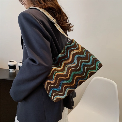 Bohemian Colorful Wave Pattern Woven Shoulder Bag Large Capacity Knit Bucket Bag For Women Vintage Hobo Bag With Wide Jacquard Strap