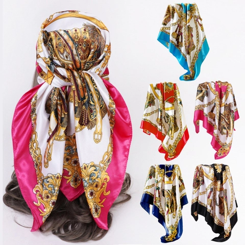 Pañuelo Cuadrado de Satén para Mujer con Estampado de Silla de Montar Ecuestre Barroco Vintage Cadena de Oro Chal Grande Elegante Decorativo