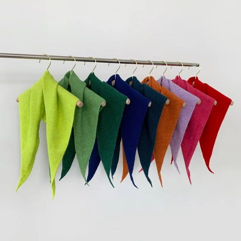 Women's Winter Warm Knitted Triangle Scarf Solid Color Thickened Knit Wrap Scarf Minimalist Versatile Soft Winter Shawl