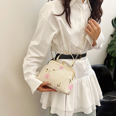 Vintage Straw Woven Evening Bag For Women Floral Embroidery Kiss Lock Handbag With Metal Chain Strap Wedding Party Bag