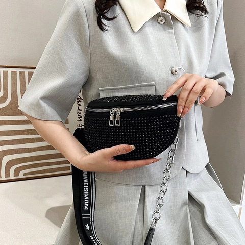 Mode Damen Strass Gürteltasche Halbmond Umhängetasche Mit Breitem Buchstaben Gurt Metallkette Heavy Metal Punk Stil Lässige Brusttasche Silber Schwarz