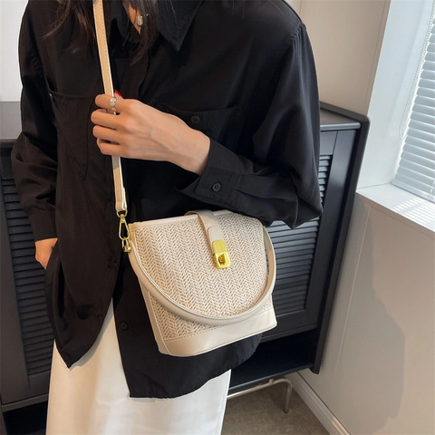 Damen Bohemian Strohgeflecht Eimertasche Vintage PU Patchwork Schultertasche Mit Goldenem Drehschloss Handtasche Große Kapazität