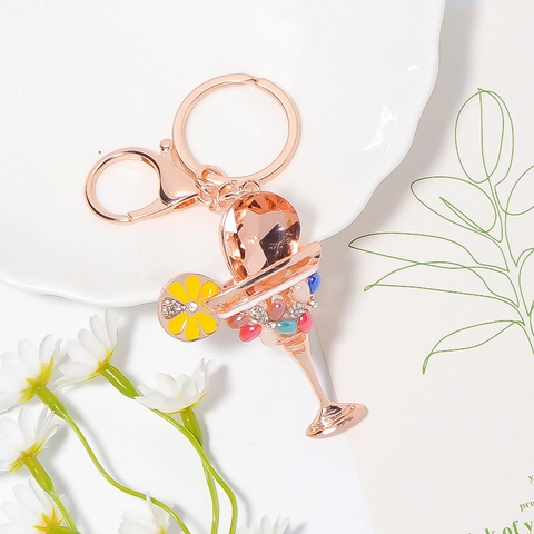 Porte-clés en Métal Verre à Cocktail Strass de Luxe Pendentif de Voiture