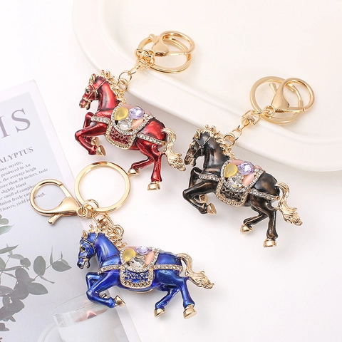 Portachiavi di Lusso a Forma di Cavallo in Smalto e Strass Lega di Zinco Ciondolo per Borsa Auto Donna Uomo Regalo Gioielli di Moda