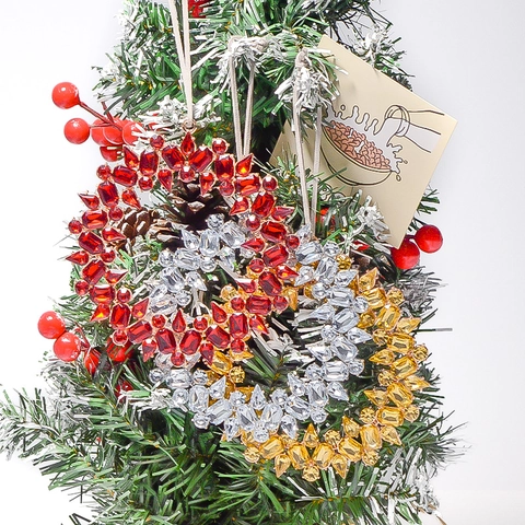Zinc Alloy Rhinestone Christmas Wreath Pendant Sparkling Round Hanging Ornament For Festive Shop Window Home Decor