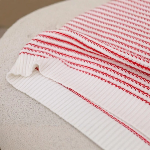 Women Casual Striped Knit Short Sleeve Sweater Round Neck Color Block Pullover Top Soft Raglan Sleeve Knitted Jumper