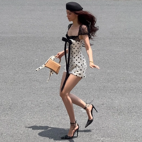 Französisches Vintage Polka Dot Minikleid Für Damen Viereckiger Ausschnitt Spitze Mesh Puffärmel Große Schleife Bodycon Partykleid Weiß