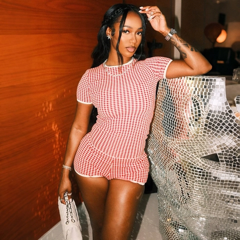 Completo Donna Due Pezzi Gingham Rosso Bianco Vestibilità Aderente T-Shirt Manica Corta Girocollo e Pantaloncini Bodycon a Vita Alta Estate Casual