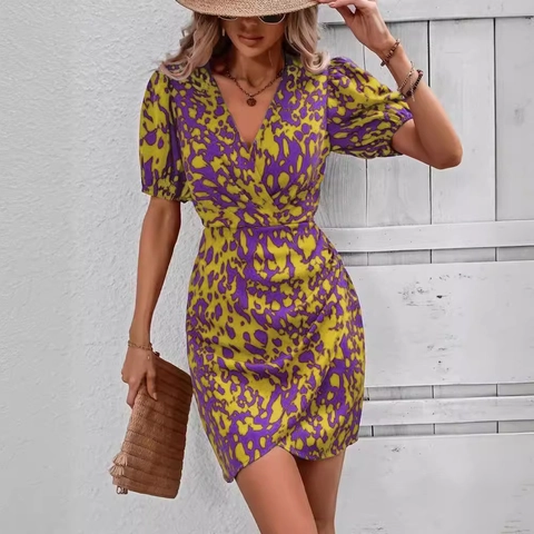 Damen Sexy V Ausschnitt Abstrakt Leopardenmuster Mini Kleid Sommer Kurz Puffärmel Wickel Taille Schlank Party Urlaub Mode Kleid