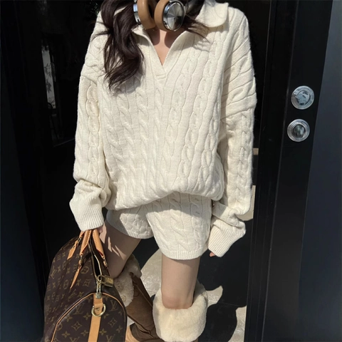 Damen Casual Zopfstrick Pullover Outfit V-Ausschnitt Revers Langarm Oberteil Und Shorts Einfarbig Lockerer Strickanzug