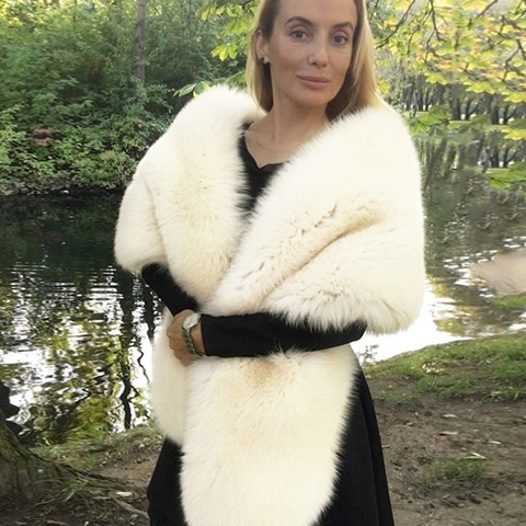Women Faux Fur Shawl Scarf Winter Warm Elegant Plush Wrap Artificial Fox Fur Collar For Wedding Party Evening Ladies Shawls