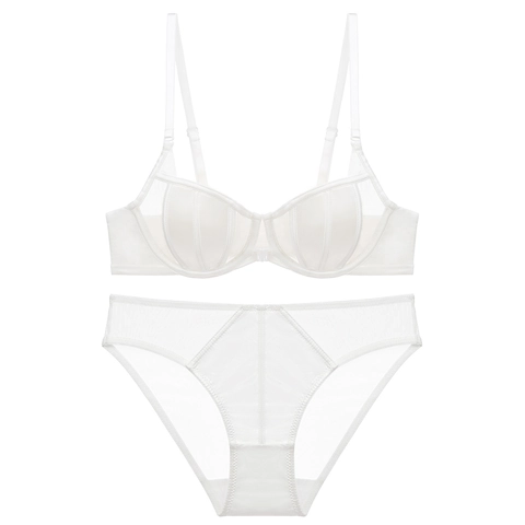French Style Sexy Lingerie For Women Front Buckle Lace Mesh Patchwork Beauty Back Rabbit Ear Cup Top And Bottom Bra