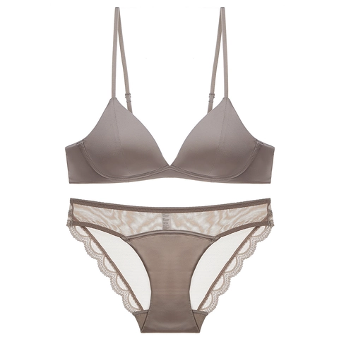 French Style Sexy Lingerie Set For Women Lace Splicing Wireless Triangle Cup Bra And Matching Panties Satin Underwear