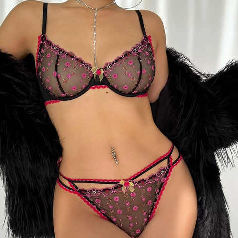 Lingerie Sexy en Dentelle Transparente Broderie Florale Soutien-Gorge Et String Sous-Vêtements Style Français Pour Femmes