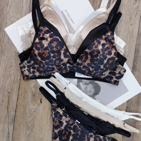 French Style Satin Triangle Cup Bra Set Sexy Seamless Wireless Lingerie For Women Leopard Heart Print Top And Bottom