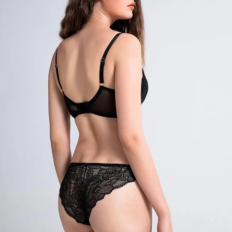 Lencería De Encaje Francés Sexy Sujetador Y Bragas Ultra Delgado Hueco Floral Bordado Transpirable Con Anillo De Metal Para Mujeres