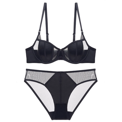 French Style Sexy Lingerie For Women Front Buckle Lace Mesh Patchwork Beauty Back Rabbit Ear Cup Top And Bottom Bra