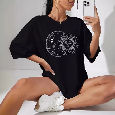 Damen Oversize Baumwollmischung T-Shirt Casual Rundhals Kurzarm Top Sonne Mond Druck Street Style Mode Tee