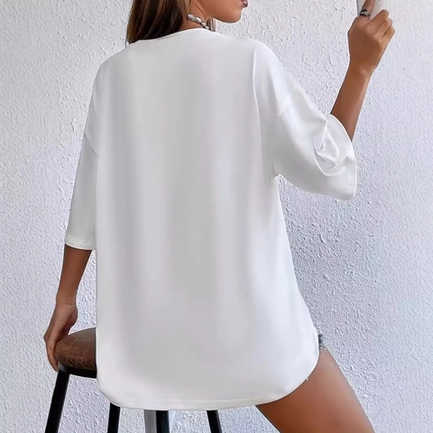 Camiseta Oversize Casual para Mujer con Estampado de Oso de Bebida de Dibujos Animados Cuello Redondo Manga Corta Top Blanco