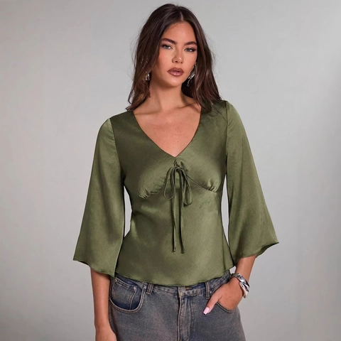 Elegante Blusa de Satén con Cuello en V para Mujer Color Sólido Manga Campana Lazada Frontal Ajuste Ceñido Blusa Camisa Jersey Top