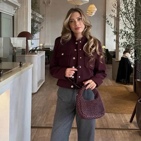 Veste Femme Vintage Rouge Vin Col Montant Double Boutonnage Courte Texture Laine Mode Décontractée Manches Longues Poches