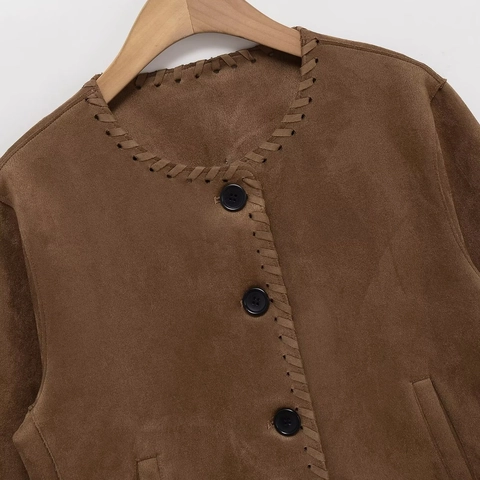 Damen Kunstwildleder Jacke Vintage Ziernaht Rundhals Langarm Einreihig Casual Braun Kurz Mantel Oberbekleidung Top