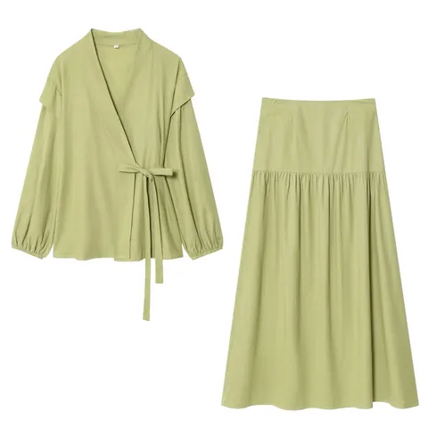 Ropa de Moda Casual para Mujer Verde Matcha Camisa Cruzada Con Lazada Manga Linterna Y Falda Larga Plisada de Talle Alto