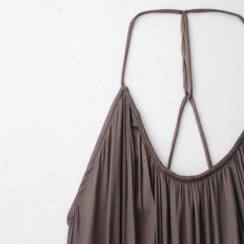 Vestido Largo Plisado con Escote Halter para Mujer Color Marrón Oscuro Espalda Cruzada Línea A Sin Mangas Vacaciones